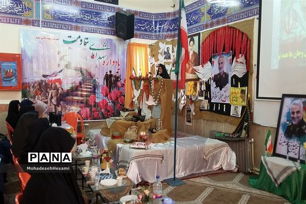 یادواره سردارشهید حاج قاسم سلیمانی در دبیرستان نمونه کاشی نیلوفر