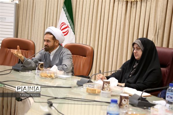 کارگاه آموزشی «نقش تعلیمی تربیتی والدین در توسعه سرمایه انسانی»