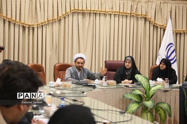کارگاه آموزشی «نقش تعلیمی تربیتی والدین در توسعه سرمایه انسانی»