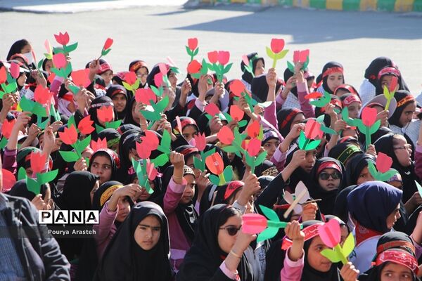 طرح ملی لاله های روشن یادواره شهید اخوت در دبستان شهید غفرانی