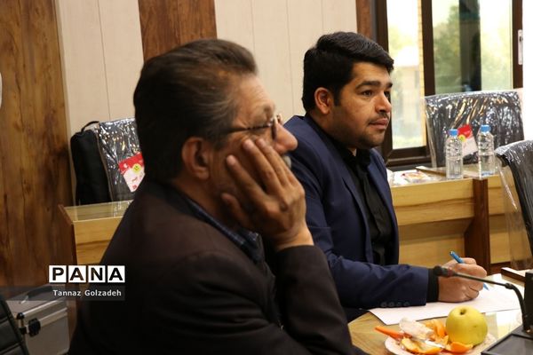 نشست هم اندیشی مدیرکل صداو سیمای خوزستان با مدیران رسانه ها