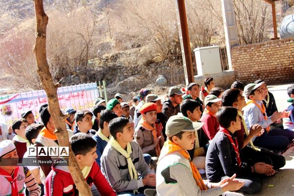 کوهپیمایی پیشتازان سازمان دانش آموزی استان خراسان جنوبی