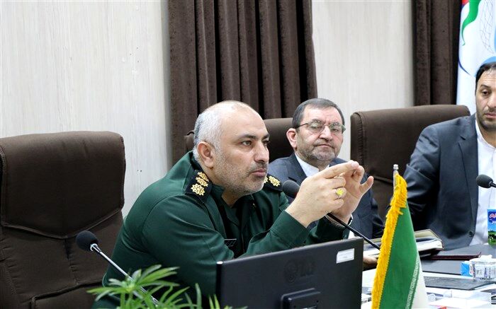 معلمین حتى بیشتر از والدین روی دانش آموزان تأثیر دارند