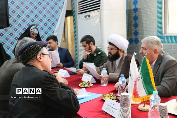 میز خدمت و پاسخگویی مسئولان به مردم در شهر قدس