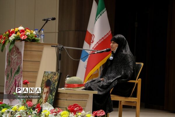 همایش تجلیل از مادران شهدای آبادان و خرمشهر