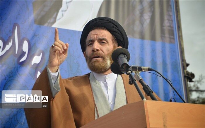 نماینده ولی فقیه در لرستان: حضور مردم در راهپیمایی ۲۲ بهمن ادامه راه انقلاب است