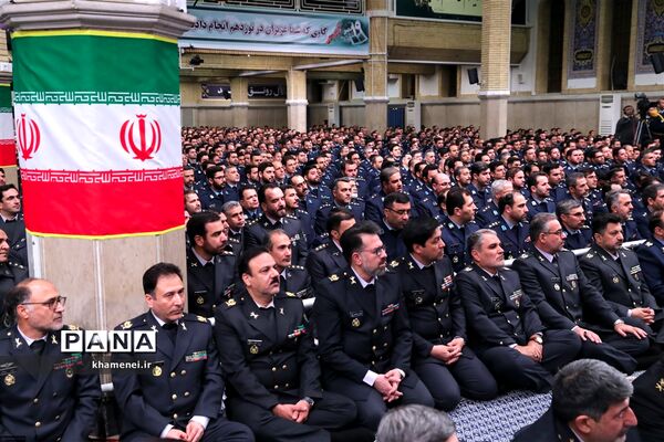 دیدار فرماندهان و کارکنان نیروی هوایی ارتش با فرمانده کل قوا