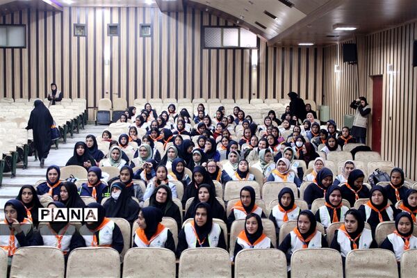 برگزاری همایش یاوران انقلاب سازمان دانش آموزی در استان البرز