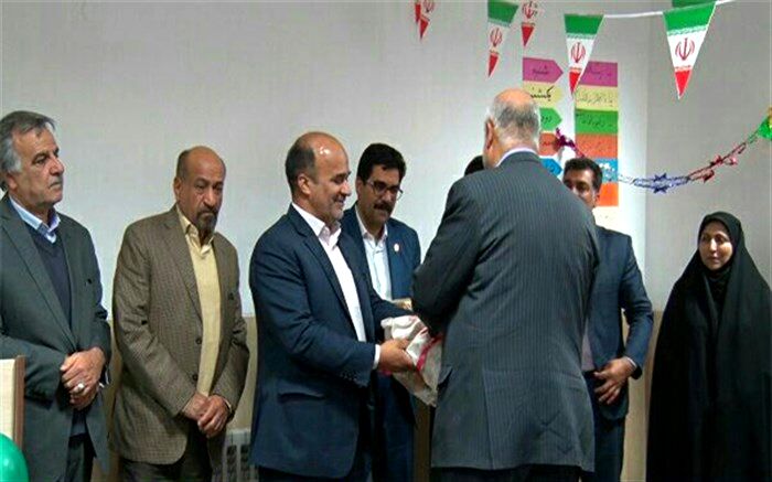 تجلیل از خیرین مدرسه ساز در رستاق