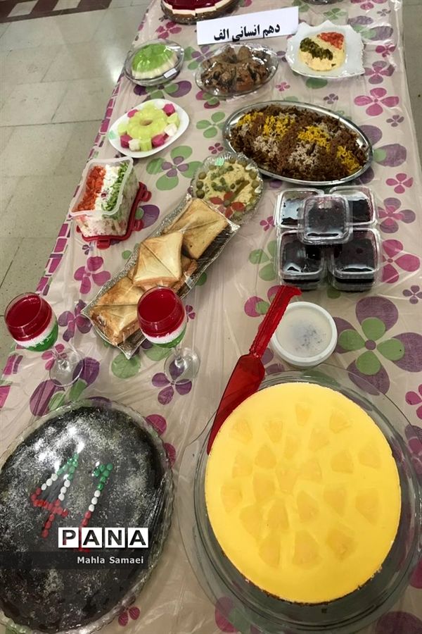 جشنواره غذا درآموزشگاه آرمیتا مصلی نژاد شهرری