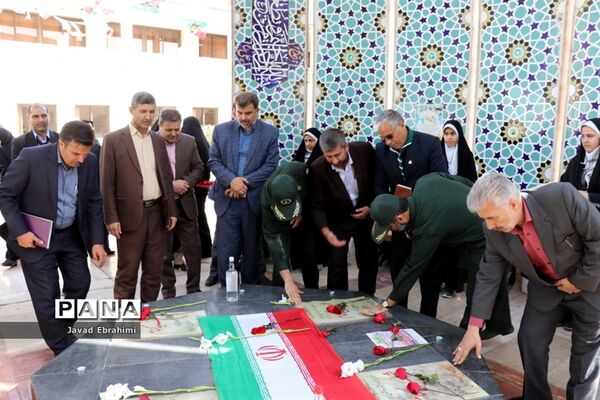 همایش بزرگ یاوران انقلاب در ناحیه 7 آموزش و پرورش  مشهد مقدس