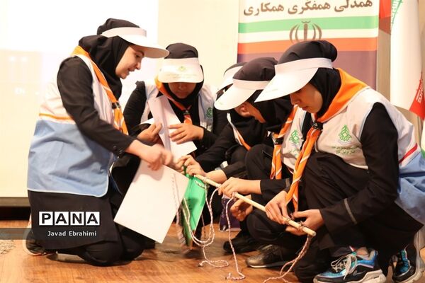 همایش بزرگ یاوران انقلاب در ناحیه 7 آموزش و پرورش  مشهد مقدس