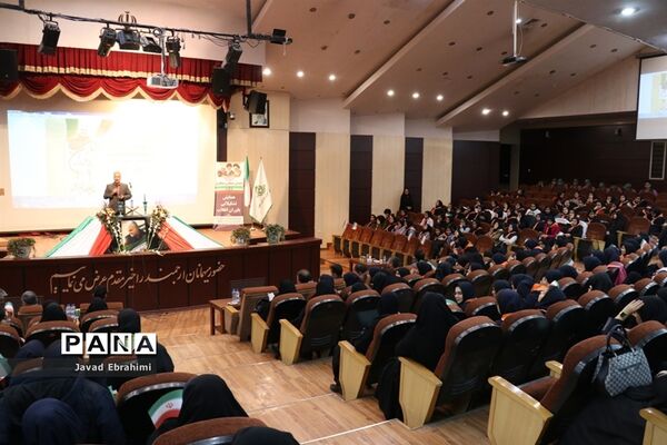 همایش بزرگ یاوران انقلاب در ناحیه 7 آموزش و پرورش  مشهد مقدس