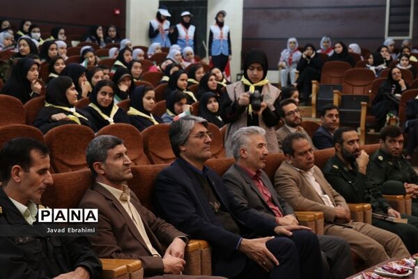 همایش بزرگ یاوران انقلاب در ناحیه 7 آموزش و پرورش  مشهد مقدس