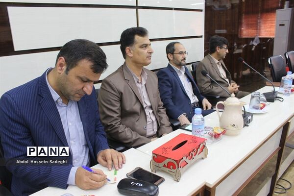 جلسه تقدیر از فعالان جشنواره شهید رجایی آموزش و پرورش استان بوشهر