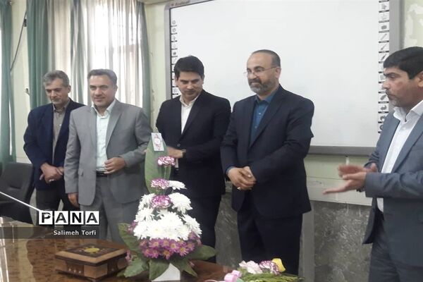 مراسم تکریم ومعارفه ریاست آموزش و پرورش شهرستان حمیدیه