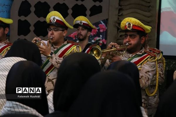 یادواره شهید در دبیرستان نجمه قم