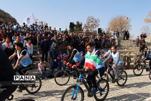 جشن یاوران انقلاب در ناحیه 3 آموزش و پرورش مشهد