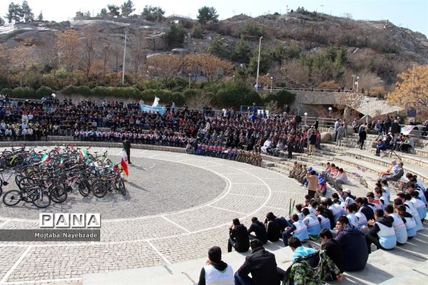جشن یاوران انقلاب در ناحیه 3 آموزش و پرورش مشهد