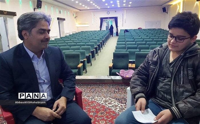 فرهنگ‌ غنی ادب فارسی  می تواند راه حل بسیاری از مشکلات  تربیتی ما باشد
