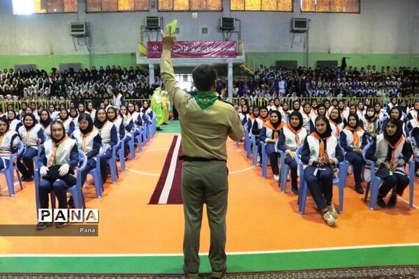 همایش یاوران انقلاب در شاهین دژ