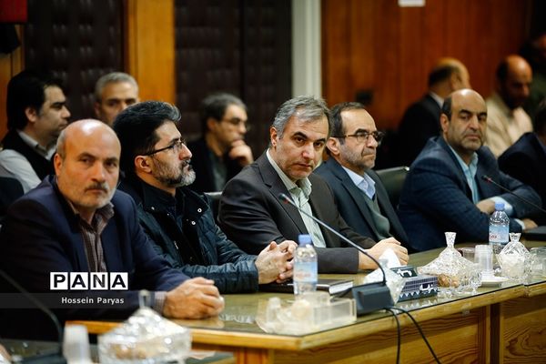 نشست صمیمی وزیر آموزش و پرورش با مدیران و کارکنان سازمان نهضت سواد آموزی