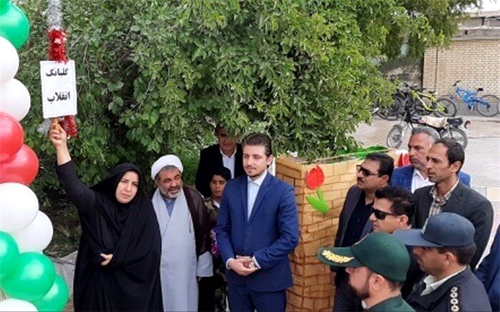 گلبانگ انقلاب در مدارس منطقه آب پخش نواخته شد