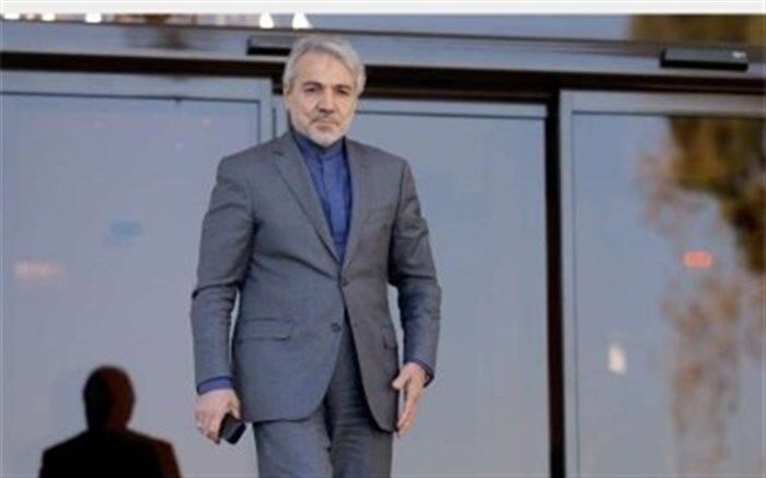 رئیس سازمان برنامه و بودجه کشور وارد یاسوج شد
