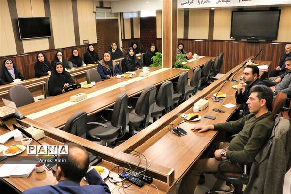 نشست هم اندیشی مسئولان مدارس غیردولتی  مدیریت آموزش و پرورش ناحیه یک ری