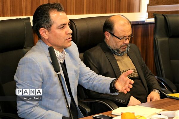 نشست هم اندیشی مسئولان مدارس غیردولتی  مدیریت آموزش و پرورش ناحیه یک ری