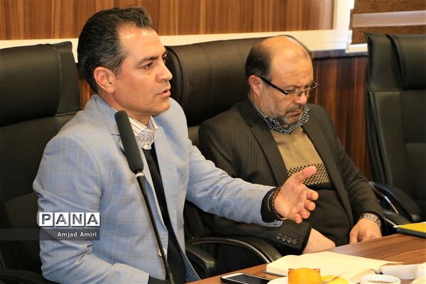 نشست هم اندیشی مسئولان مدارس غیردولتی  مدیریت آموزش و پرورش ناحیه یک ری