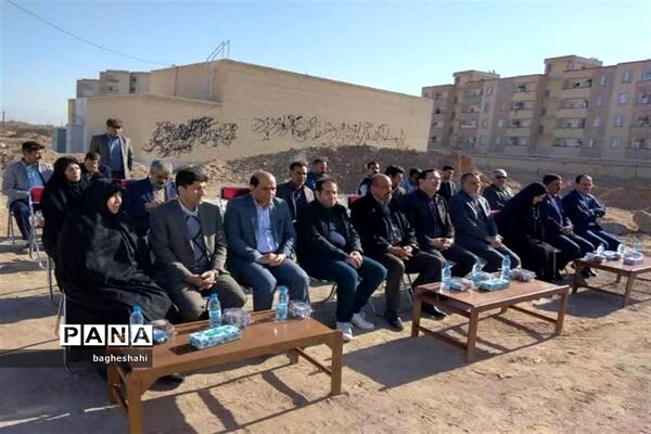 کلنگ زنی مدرسه 12 کلاسه مرحوم حاج مهدی حاجی زاده