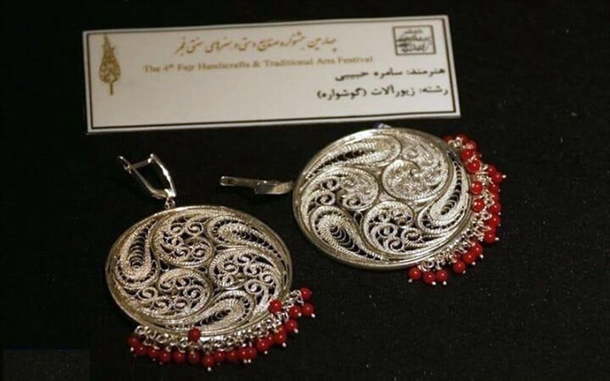 جلوه‌نمایی ۱۲ اثر هنرمندان آذربایجان شرقی در چهارمین جشنواره فجر ملی صنایع‌دستی