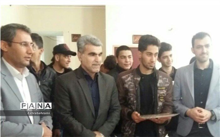افتتاح نمایشگاه گرافیک در  پاکدشت