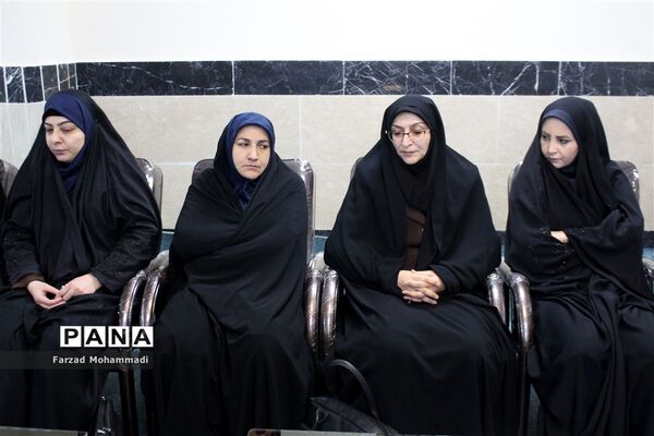 دیدار فرهنگیان اداره آموزش و پرورش چهاردانگه با امام جمعه