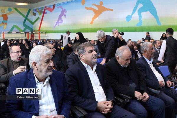 افتتاحیه دبستان خیرساز هنرور در منطقه 16