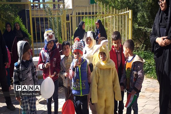 برگزاری جشن انقلاب مهدهای کودک بهزیستی باهمکاری کانون پرورشی فکری درشهرستان حمیدیه