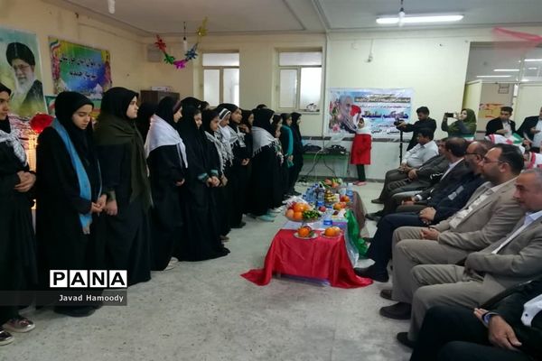 برگزاری جشن تکلیف دانش آموزان پایه سوم دبستان ام البنین شهرستان حمیدیه