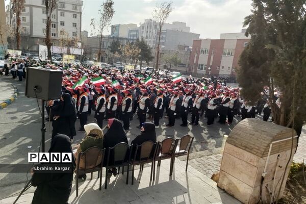 صبحگاه مشترک اعضای پیشتازان منطقه 5