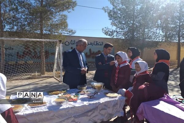 برگزاری جشنواره انقلاب آموزشگاه های مدنی و فضیلت ابرکوه