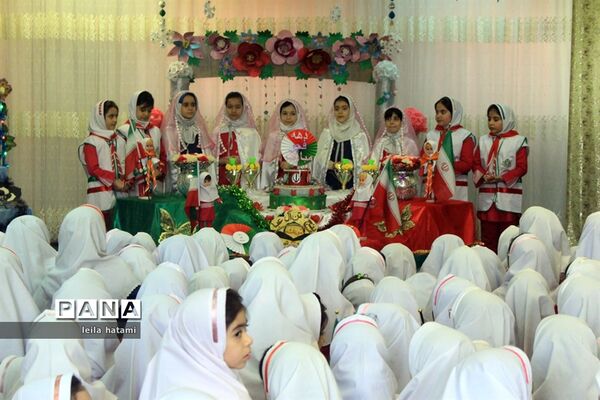 جشن دهه فجر در مدرسه تمام تشکیلاتی پنج تن آل عبا ناحیه 3 تبریز