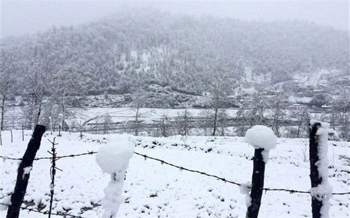 بارش یک و نیم متری برف در محور اسالم به خلخال