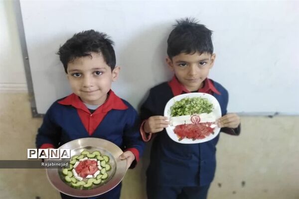 جشن انقلاب و نمایشگاه دست ساخته ها پیش دبستانی و دبستان سیدالشهدا ابرکوه