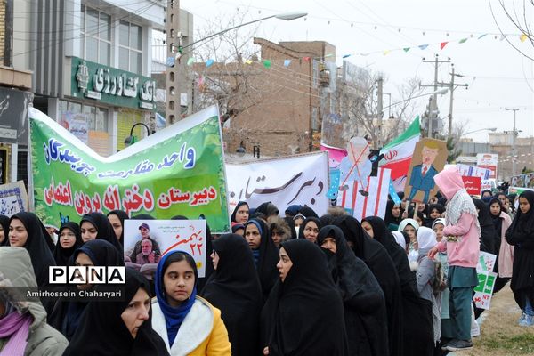 راهپیمایی باشکوه 22 بهمن در تایباد