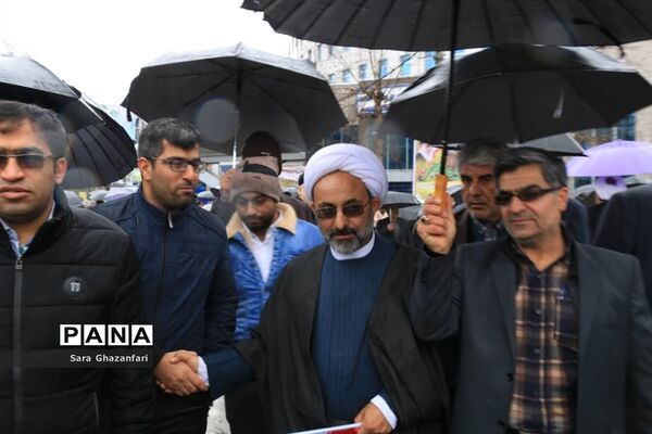 راه‌پیمایی روز 22 بهمن در مرکز مازندران