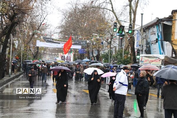 راه‌پیمایی روز 22 بهمن در مرکز مازندران