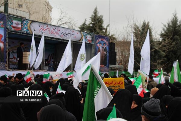 راهپیمایی یوم الله 22 بهمن ماه  در مشهد