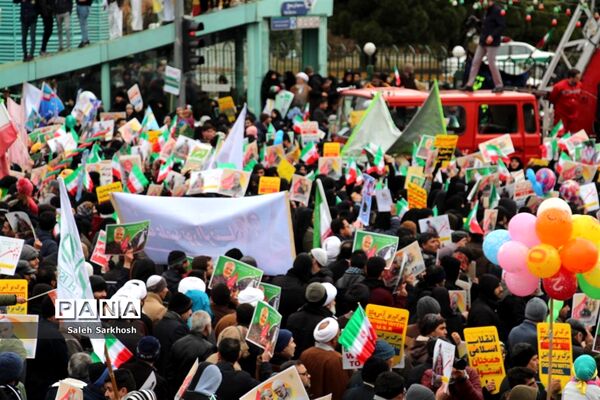 راهپیمایی یوم الله 22 بهمن ماه  در مشهد