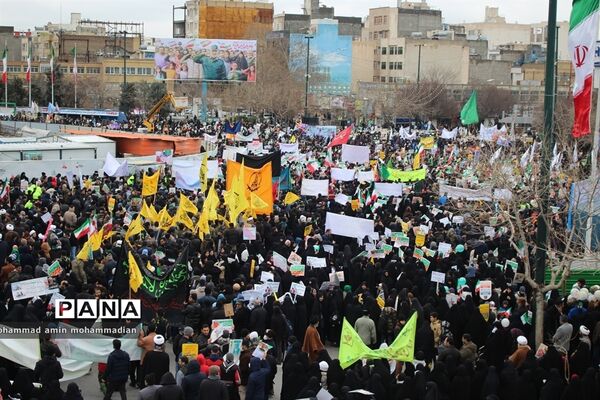 راهپیمایی 22 بهمن در مشهد