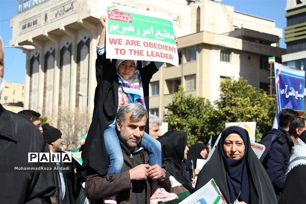 برگزاری مراسم فجر چهل و یک با حضور نسل ‌های اول و چهارم انقلاب در شیراز